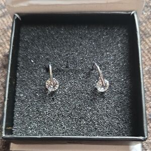 Cate & Chloe Mckayla "Wonderous" 18k White Gold Plate & Crystal Earrings NWT💫